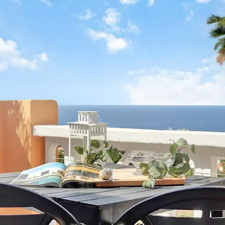 Luxury Romantic Ocean View אדחה