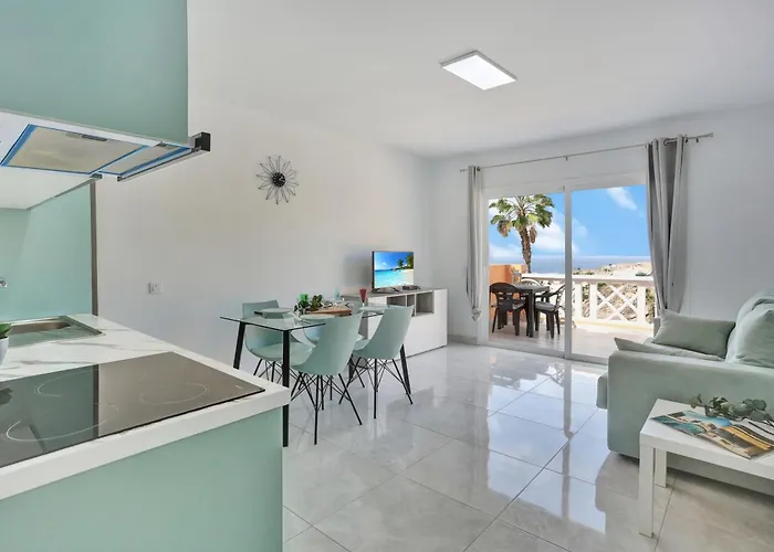Luxury Romantic Ocean View 阿德耶